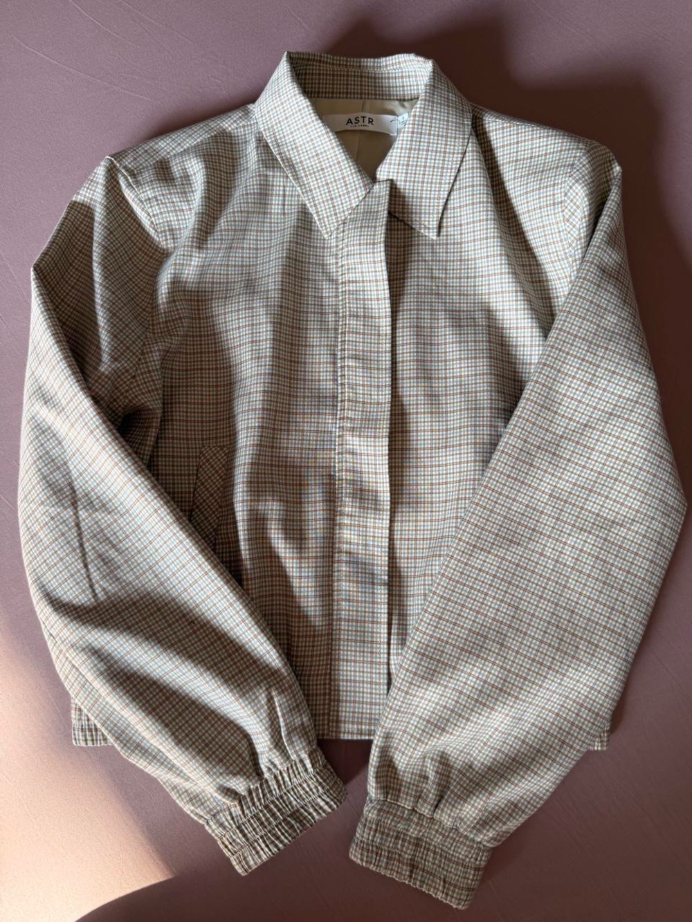 NWOT Beige Plaid Gingham Collar Jacket
